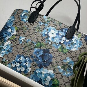 Gucci floral tote